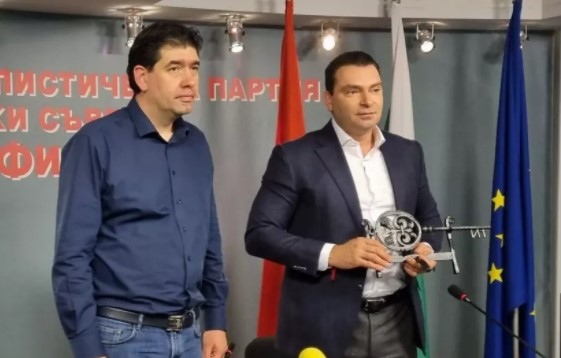 Подавам оставка като председател на групата съветници на БСП за